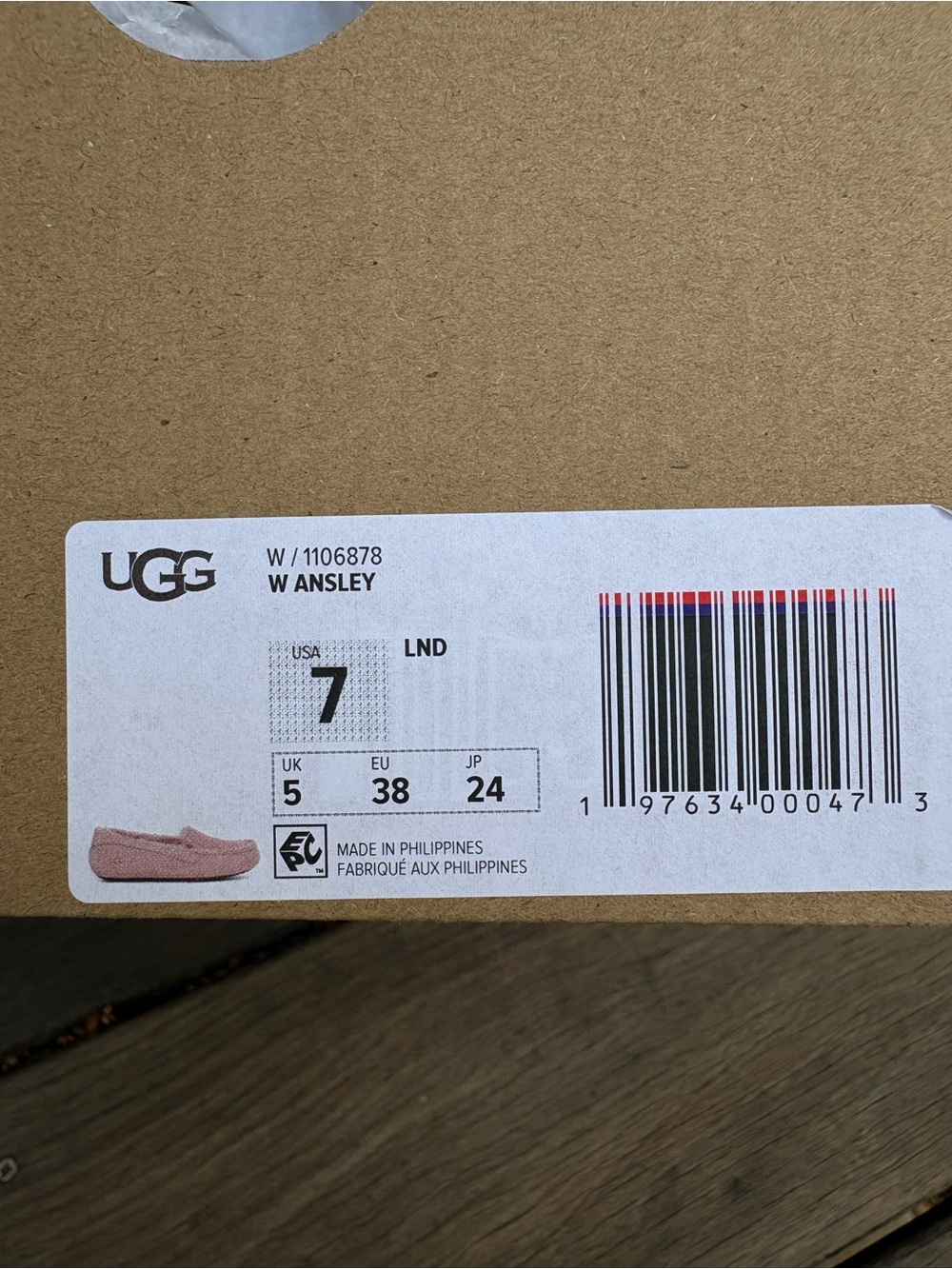 New UGG Women Blush Pink Suede Moccasin Slippers - Picture 10 of 10